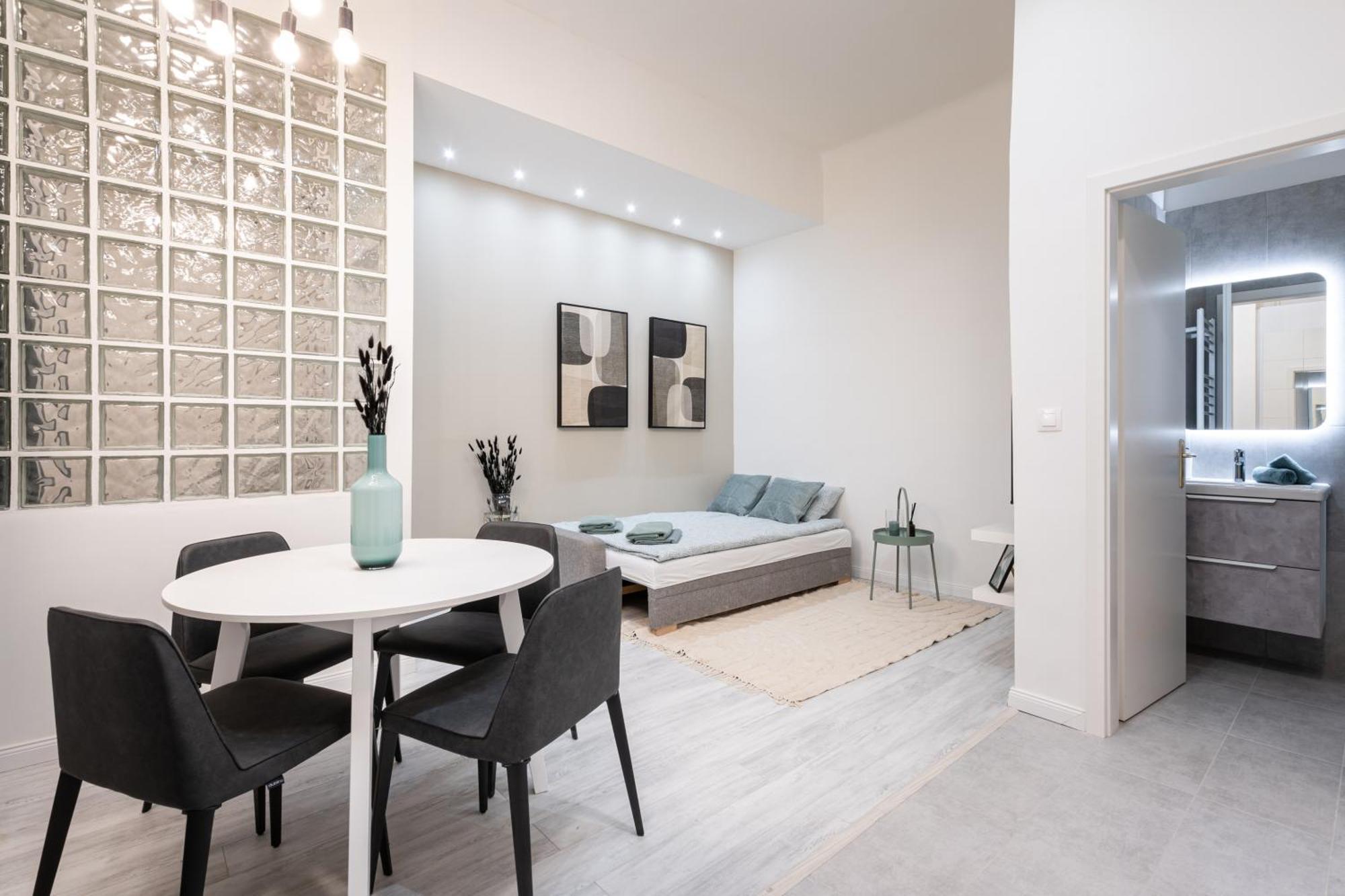Kl31 - Best Location - Elegant Historic Residence By Bqa * בודפשט