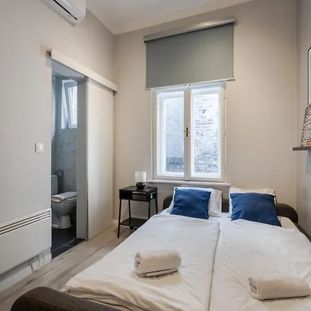Kl31 - Best Location - Elegant Historic Residence By Bqa Budapest Esterno foto