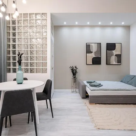 Kl31 - Best Location - Elegant Historic Residence By Bqa Budapest Esterno foto